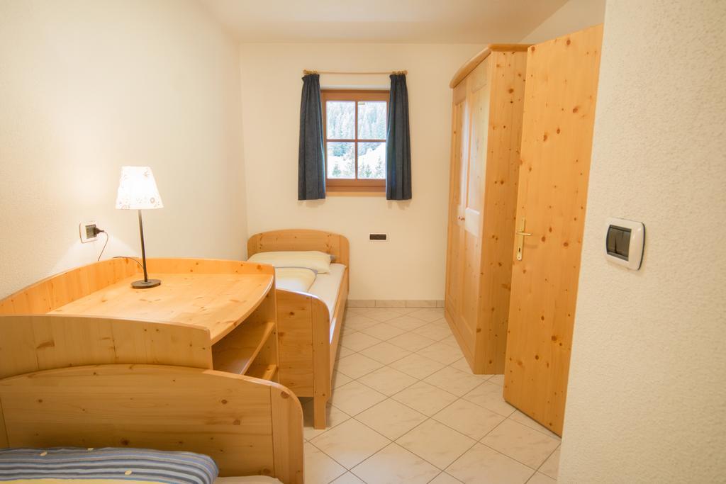 Baerntalerhof Villa Falzes Szoba fotó
