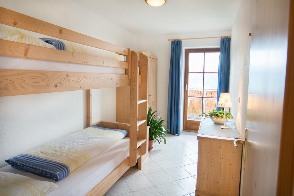 Baerntalerhof Villa Falzes Szoba fotó